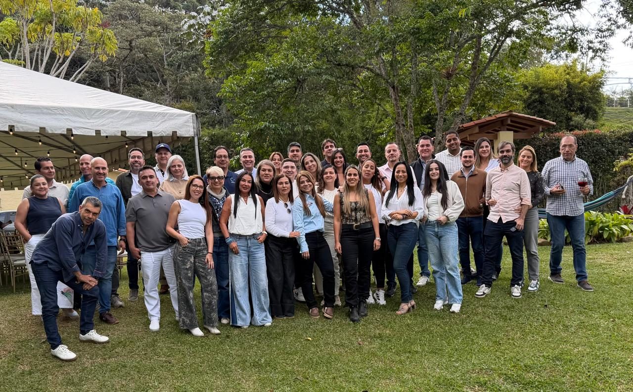 Encuentro con participación numerosa de la comunidad C-Level